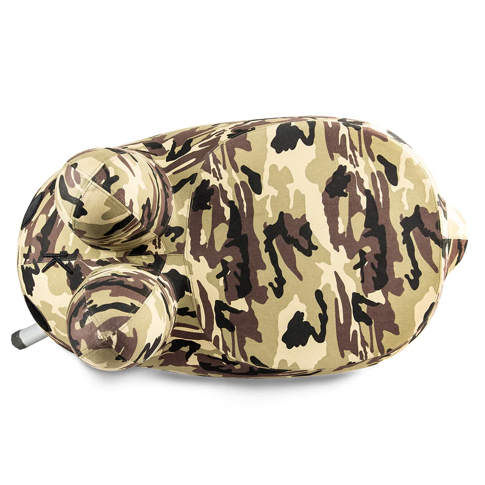 ART GIANT CAMO SMORKIN' LABBIT STOOL BY FRANK KOZIK - Image 8