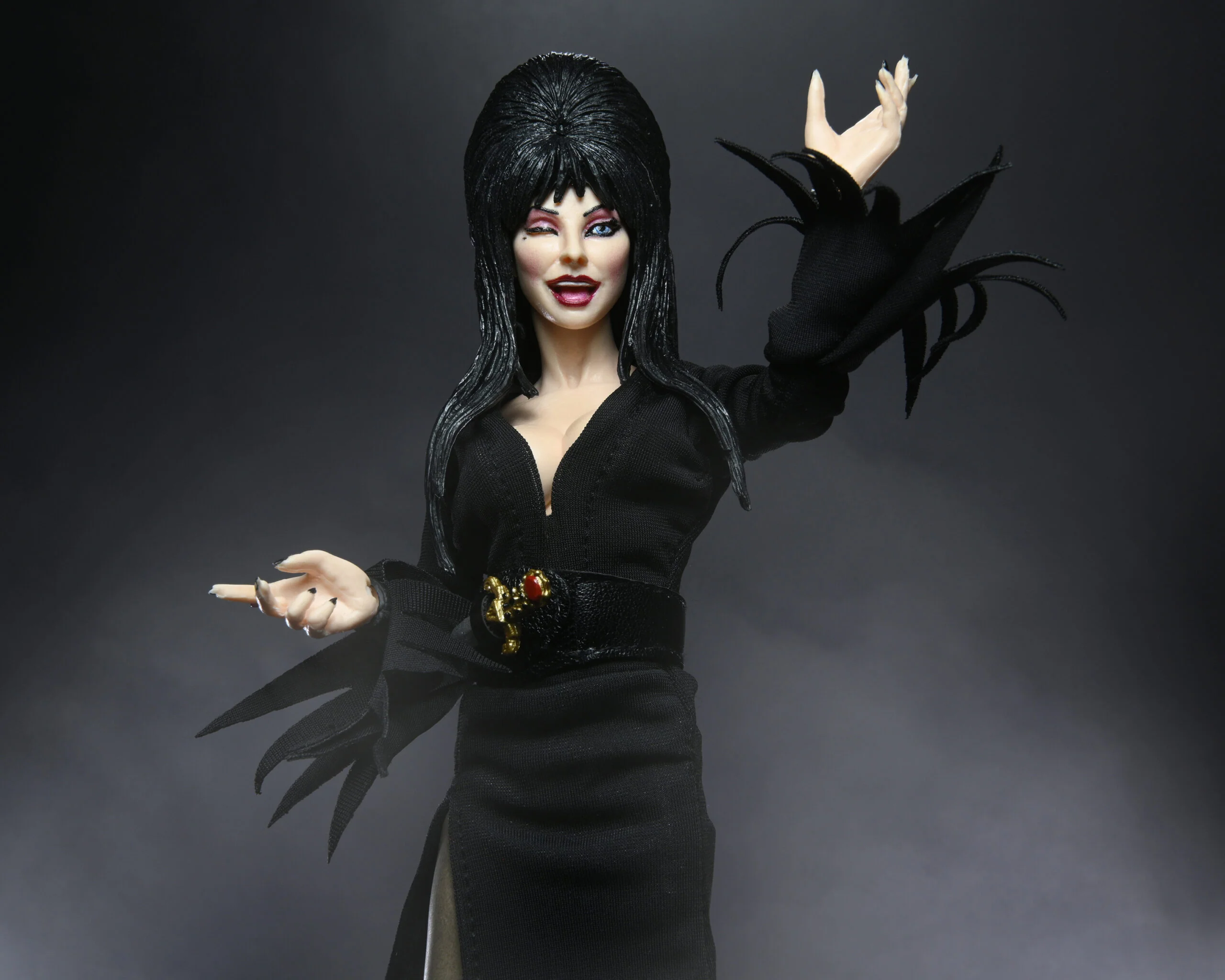 Elvira, Mistress of the dark 8" Action Figure - Image 12