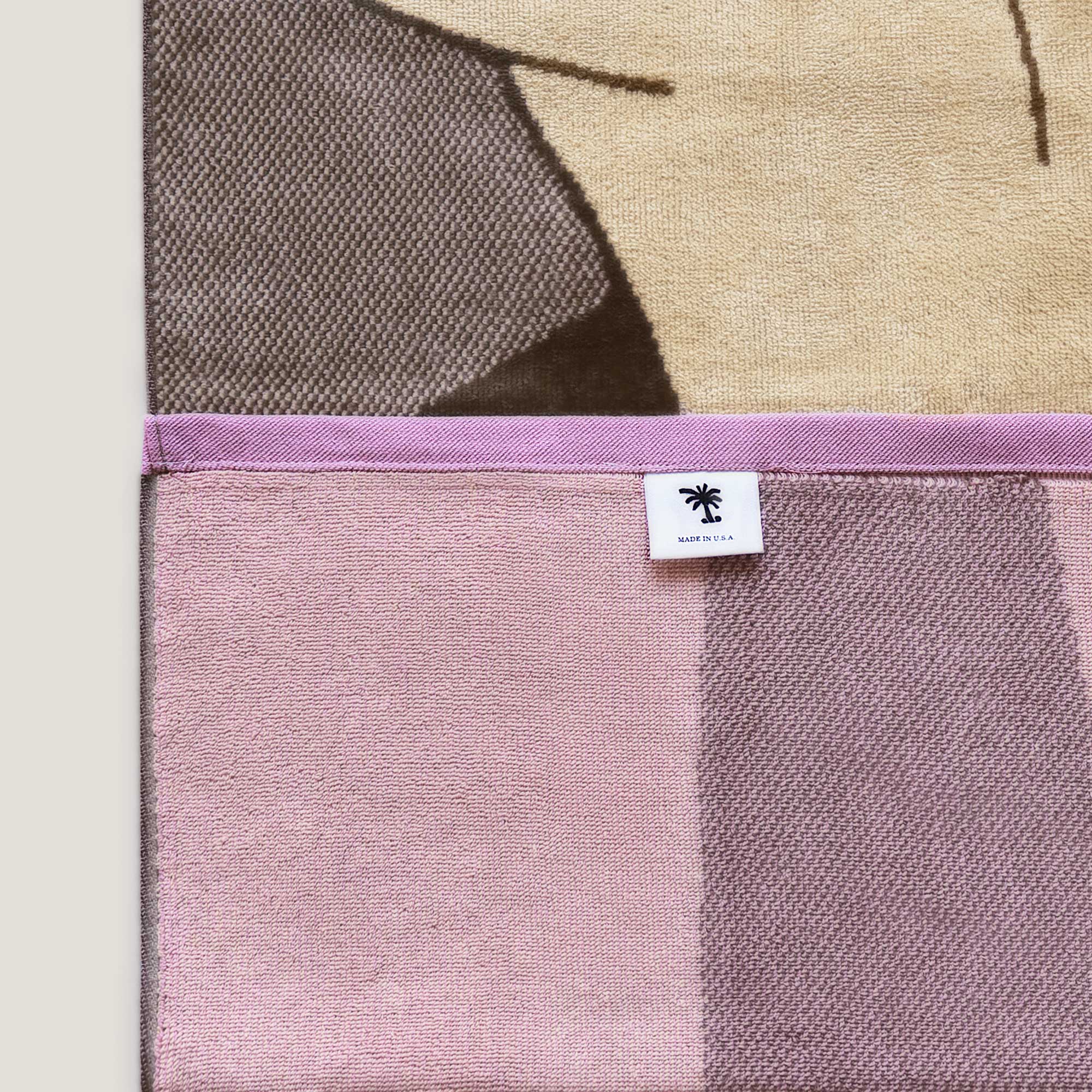 GAYTOWELS Poolside Towel - Image 3