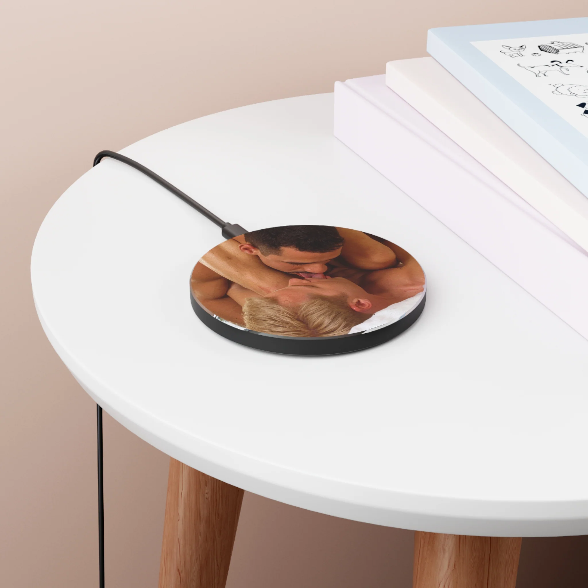 GET IT ON Wireless Charger by CHUCK X CULTUREEDIT - Image 3