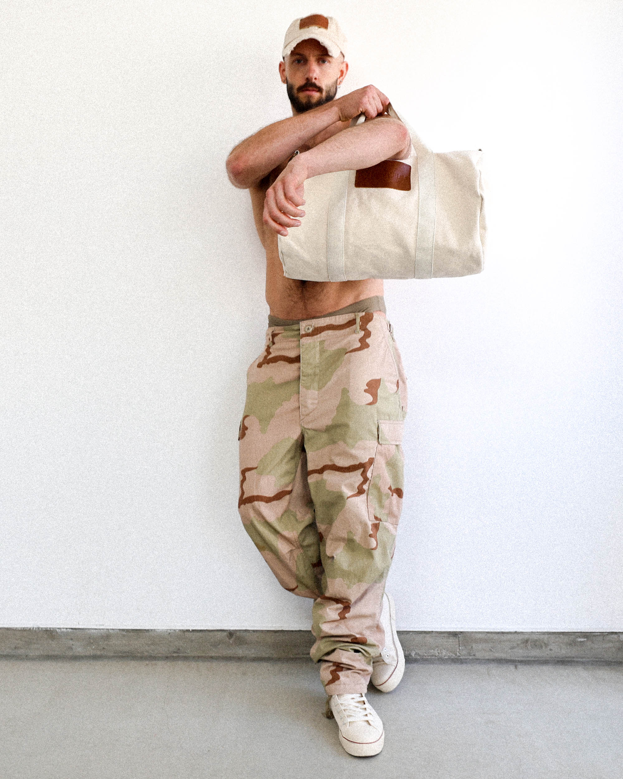 GYMNASIUM MILITARY CARGO PANT DESERT CAMOUFLAGE