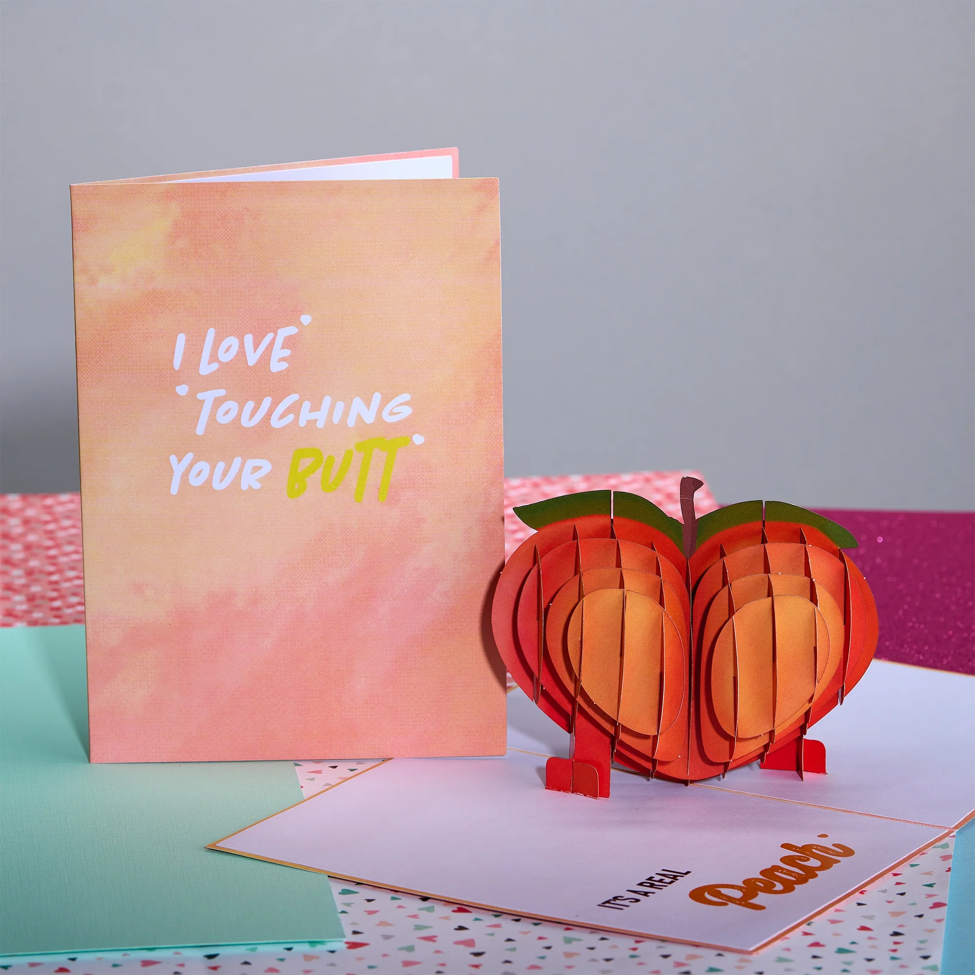 It’S Peachy Funny 3D Pop-Up Cheeky Birthday Card - Image 5