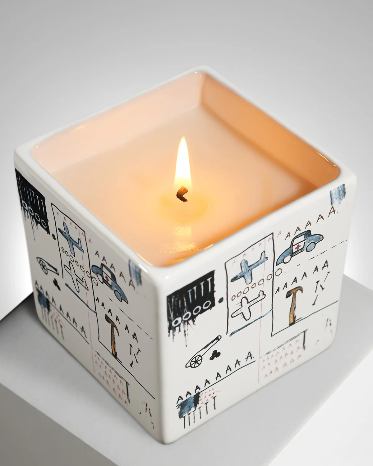 JEAN-MICHEL BASQUIAT "AAA" SQUARE PERFUMED CANDLE - Image 3