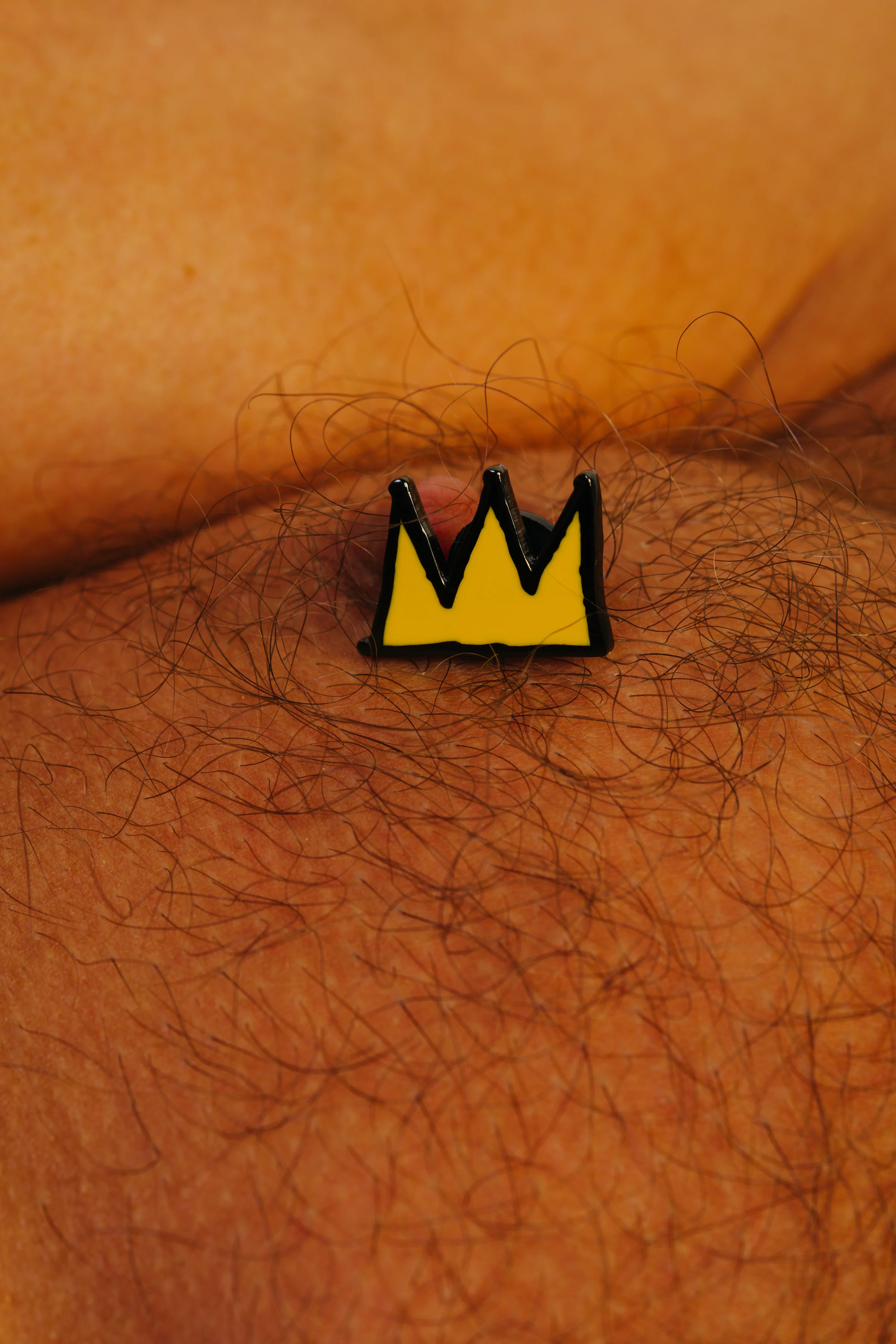JEAN-MICHEL BASQUIAT CROWN PIN - Image 2