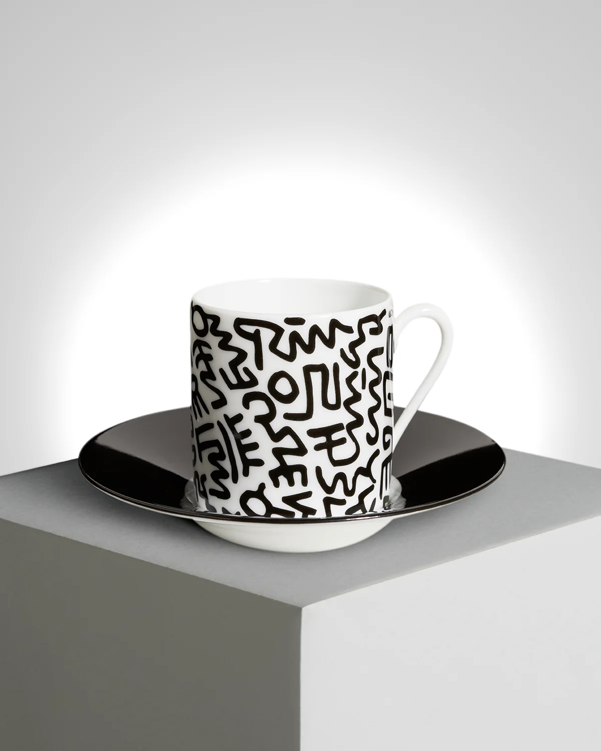 Keith Haring Porcelain Espresso Set Black Pattern - Image 3