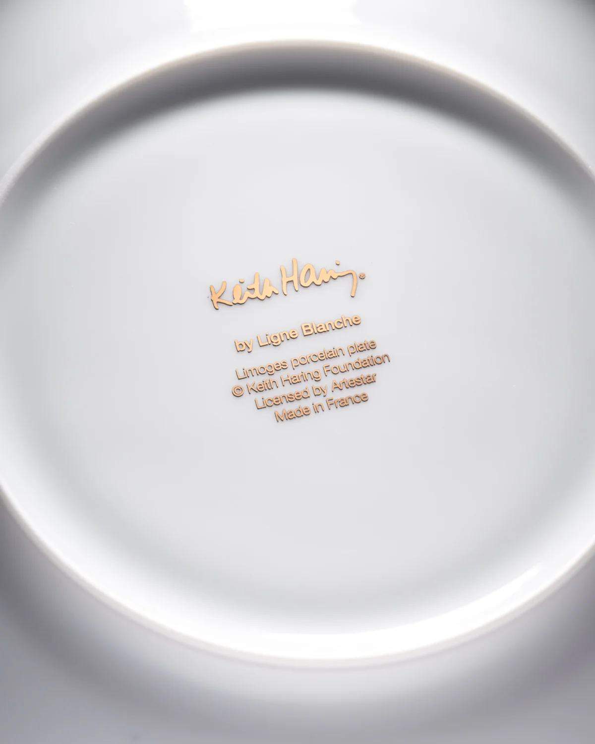 Keith Haring PORCELAIN PLATE GOLD "PATTERN COLLECTION" - Image 3