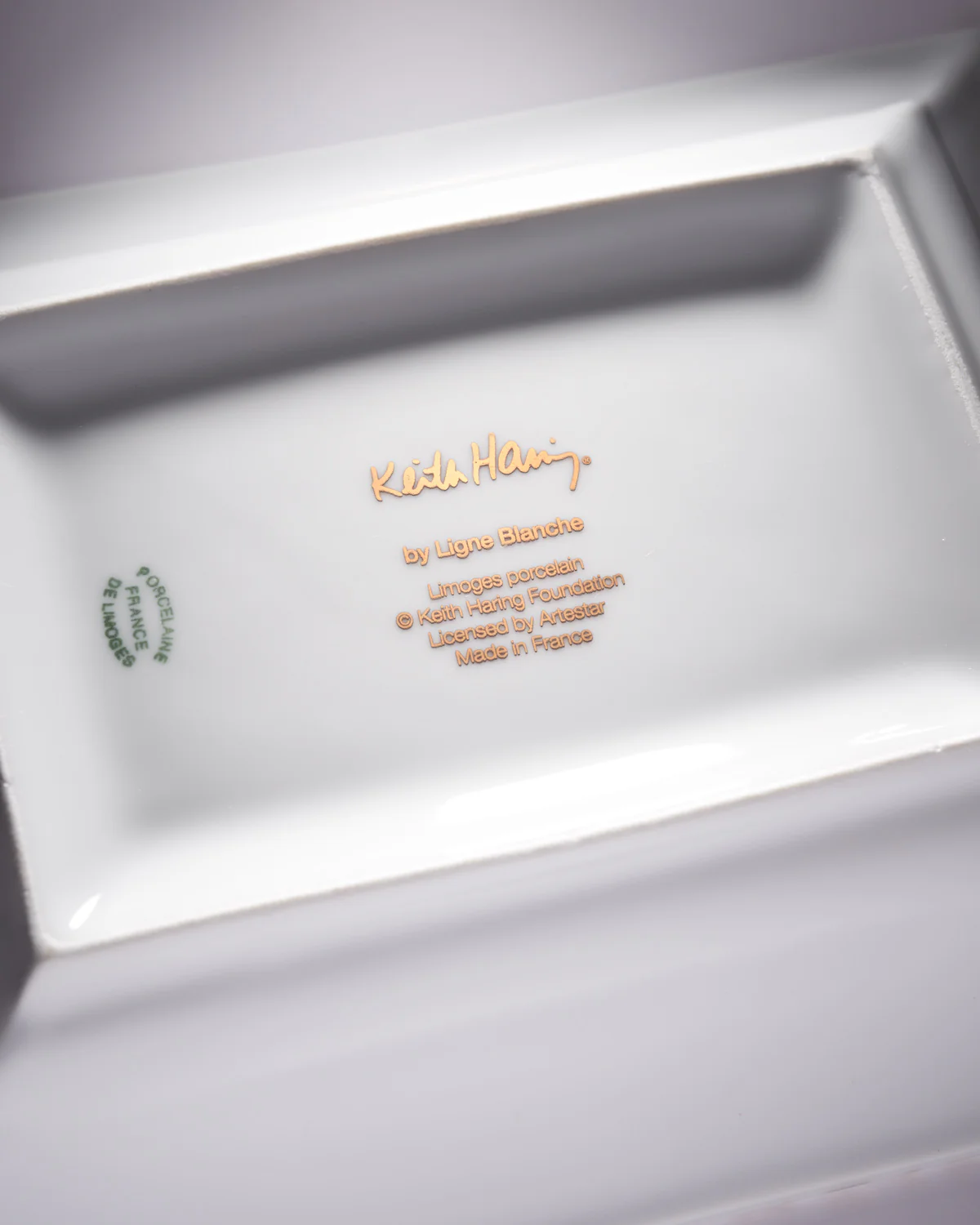 Keith Haring PORCELAIN TRAY GOLD "PATTERN COLLECTION" - Image 4