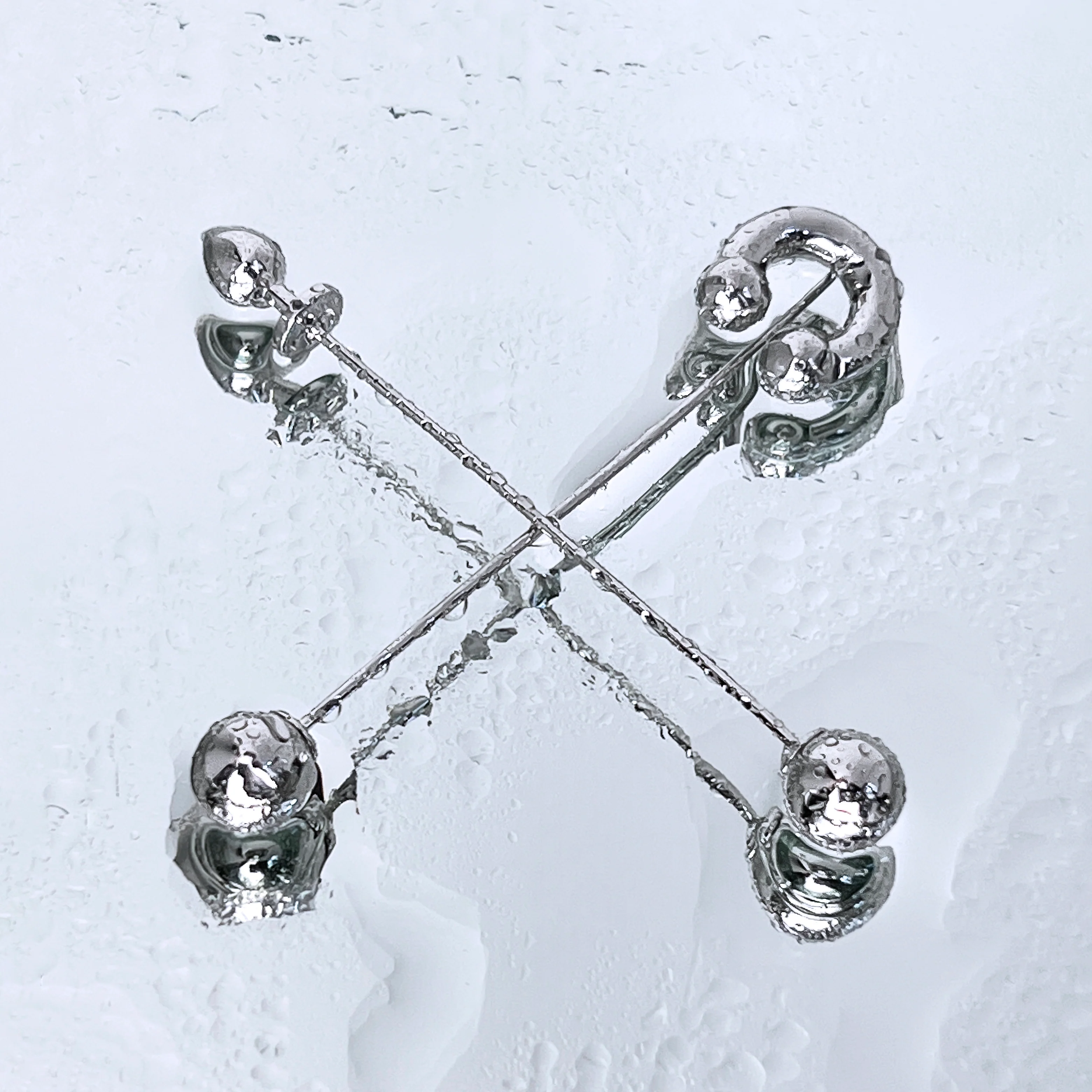 KISKA LAB MINI PLUG PIN EARRING - Image 3