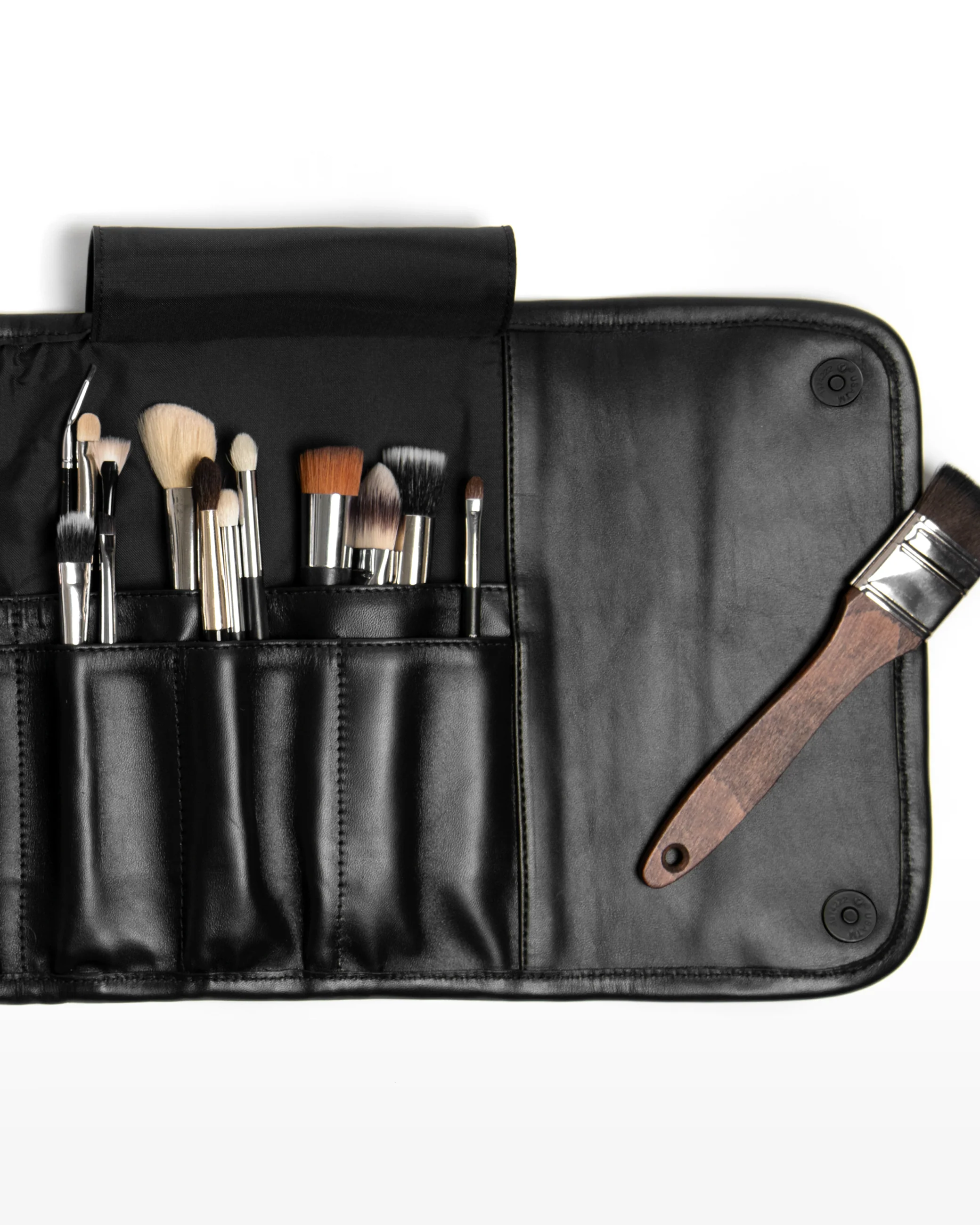 MORPHOSIX LUX BRUSH LEATHER CASE - Image 4
