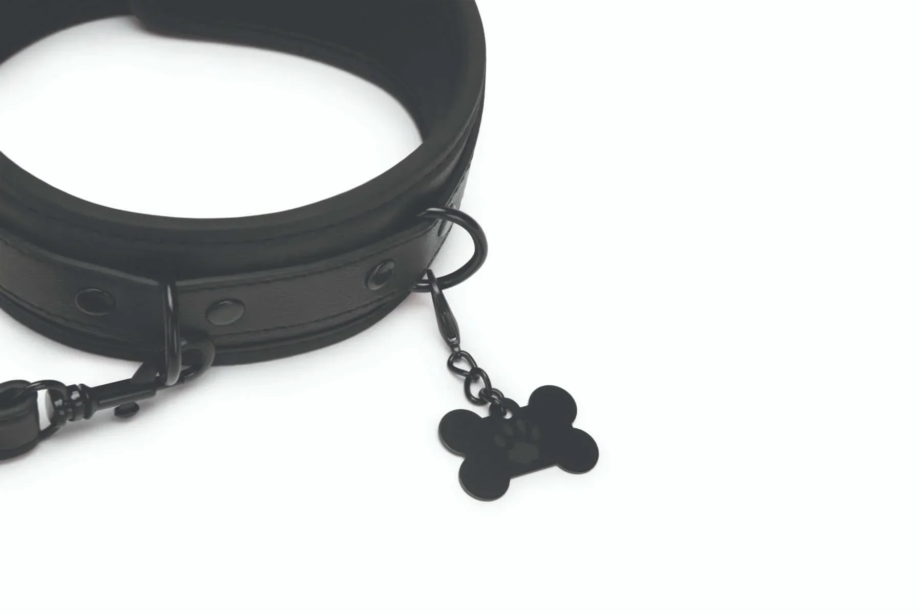 Prowler RED Collar and Leash - Image 3