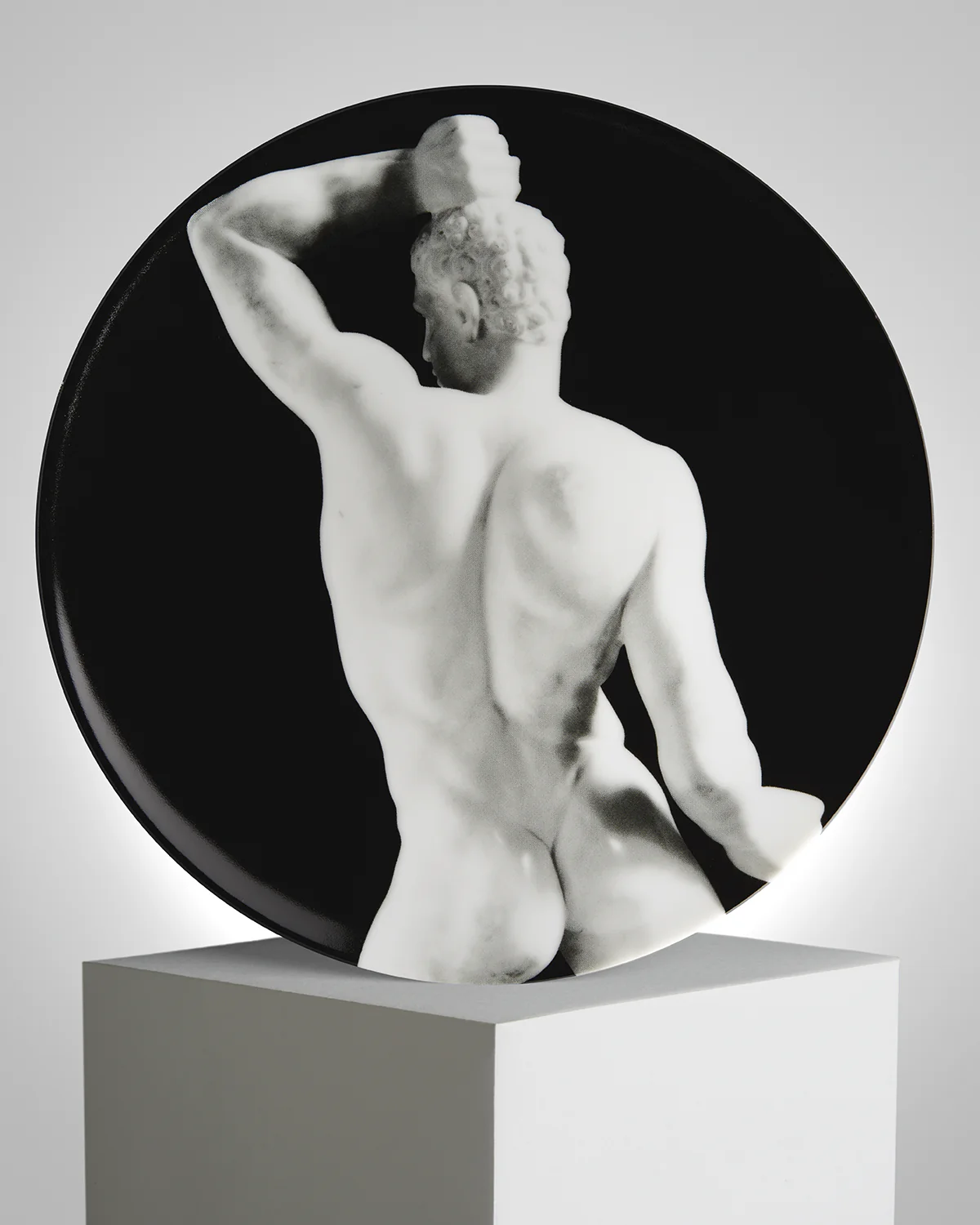 ROBERT MAPPLETHORPE "WRESTLER" PLATE - Image 4
