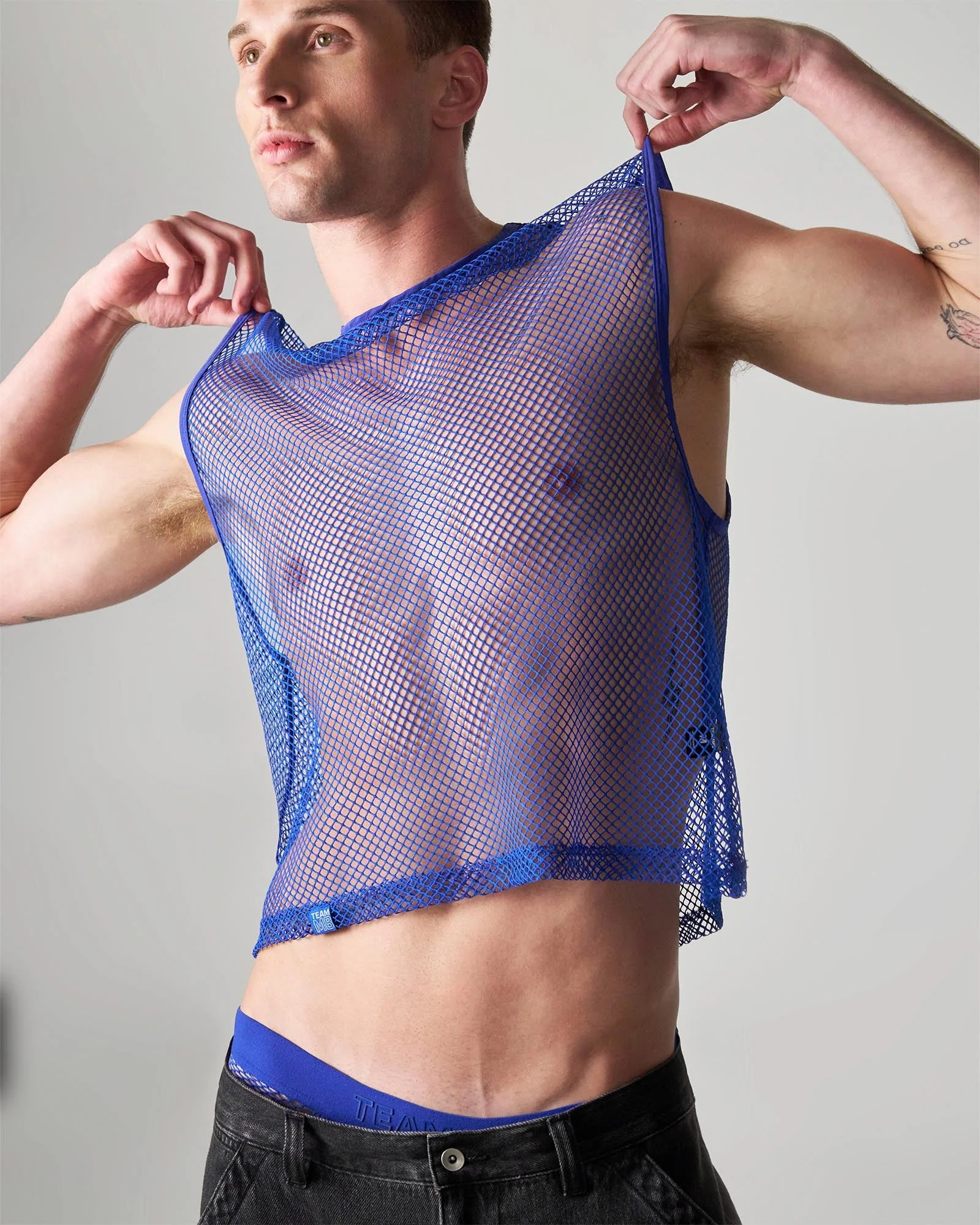 TEAMM8 Edge Net Muscle Tank Ultramarine - Image 2
