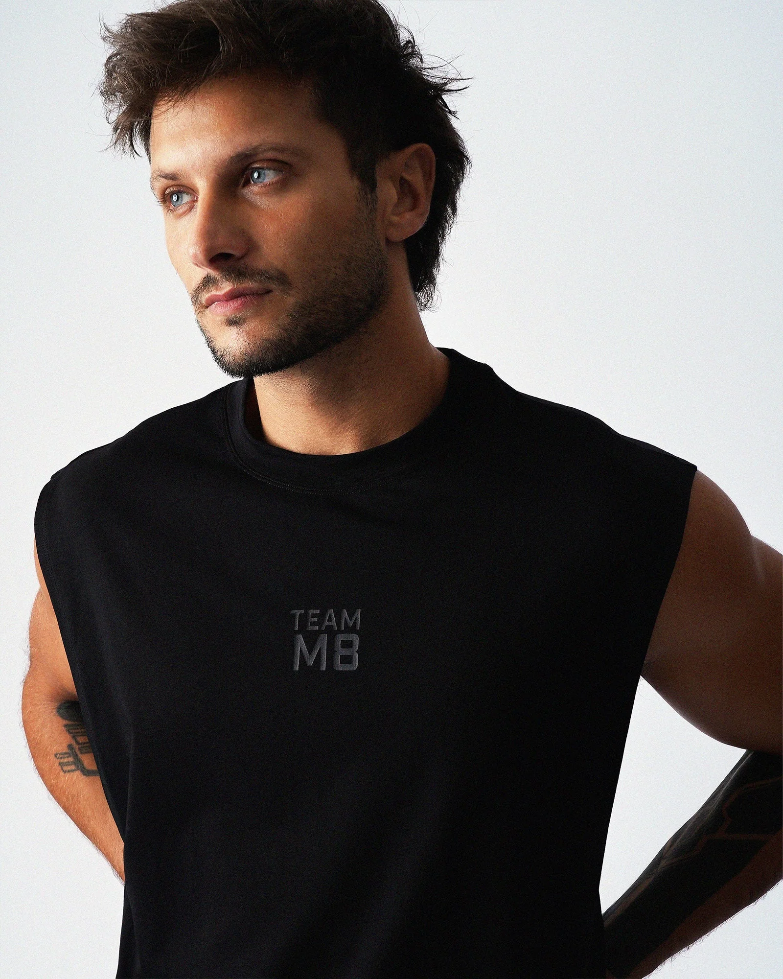 TEAMM8 Strike Box Muscle Tank 2.0. - Black - Image 2