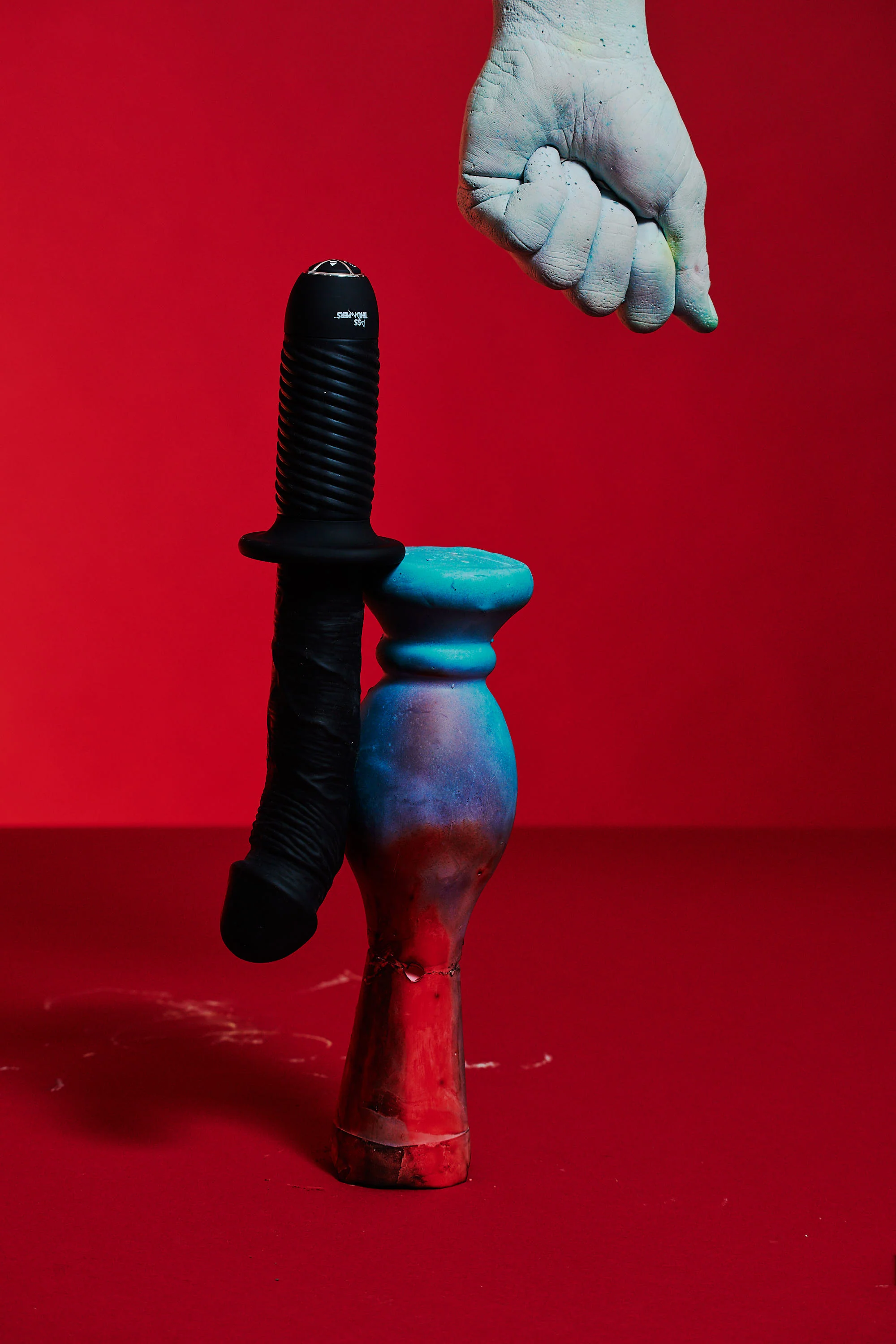 The Large Realistic 10X Silicone Vibrator with Handle - Image 8