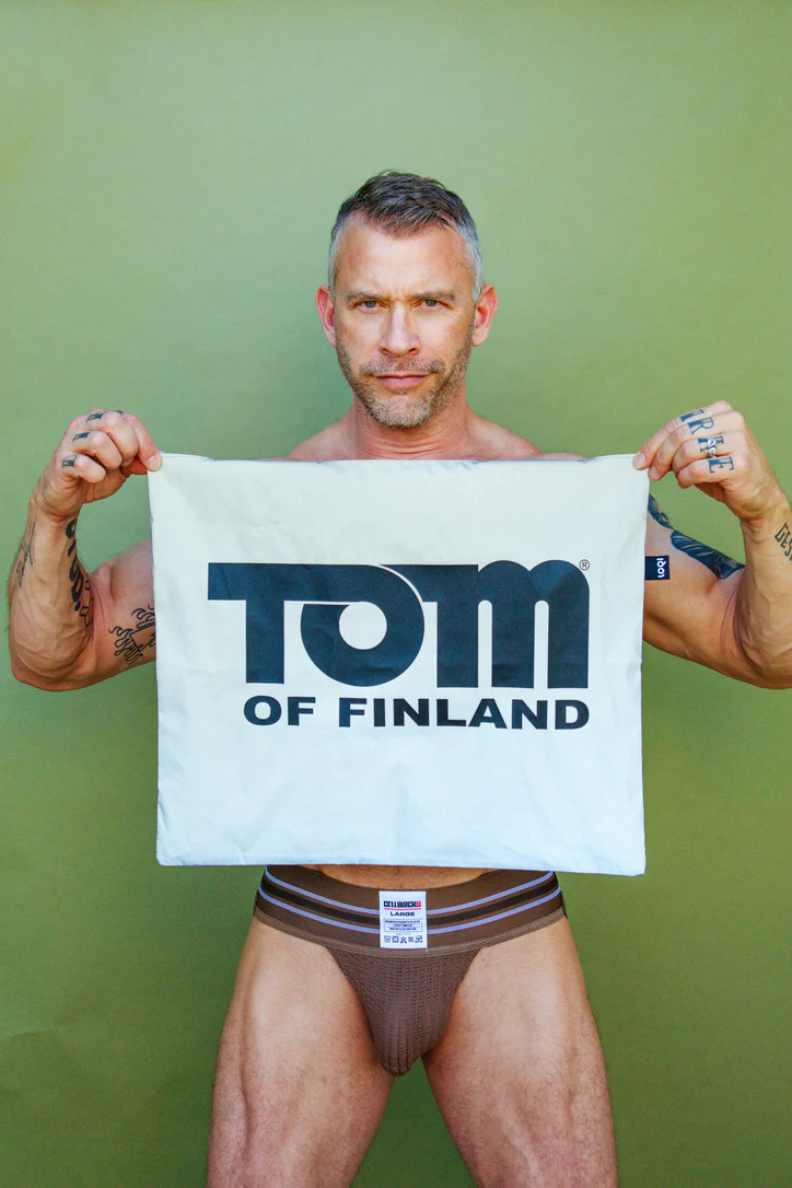 TOM OF FINLAND LOGO BAG BY LOQI - Image 10