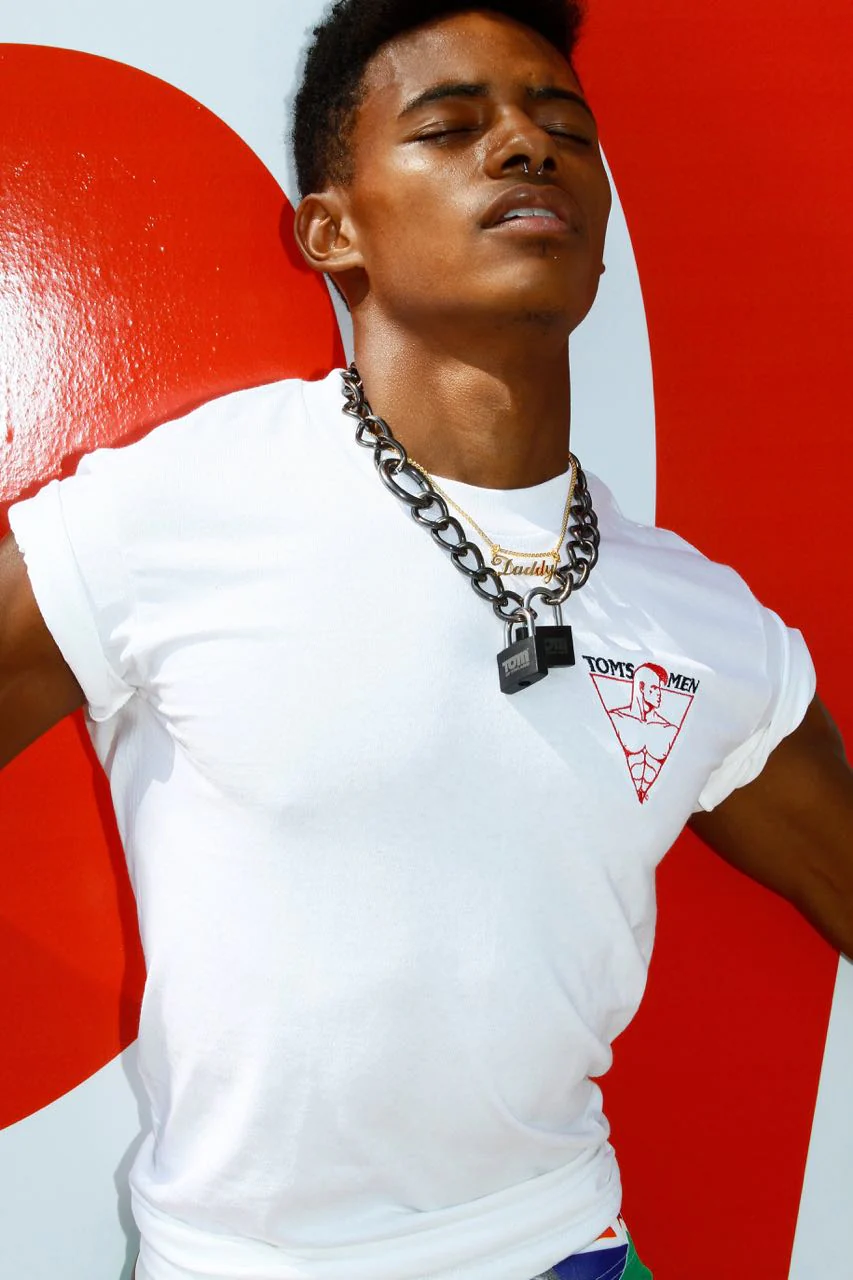 Tom's Men Embroidered T-Shirt - Image 3