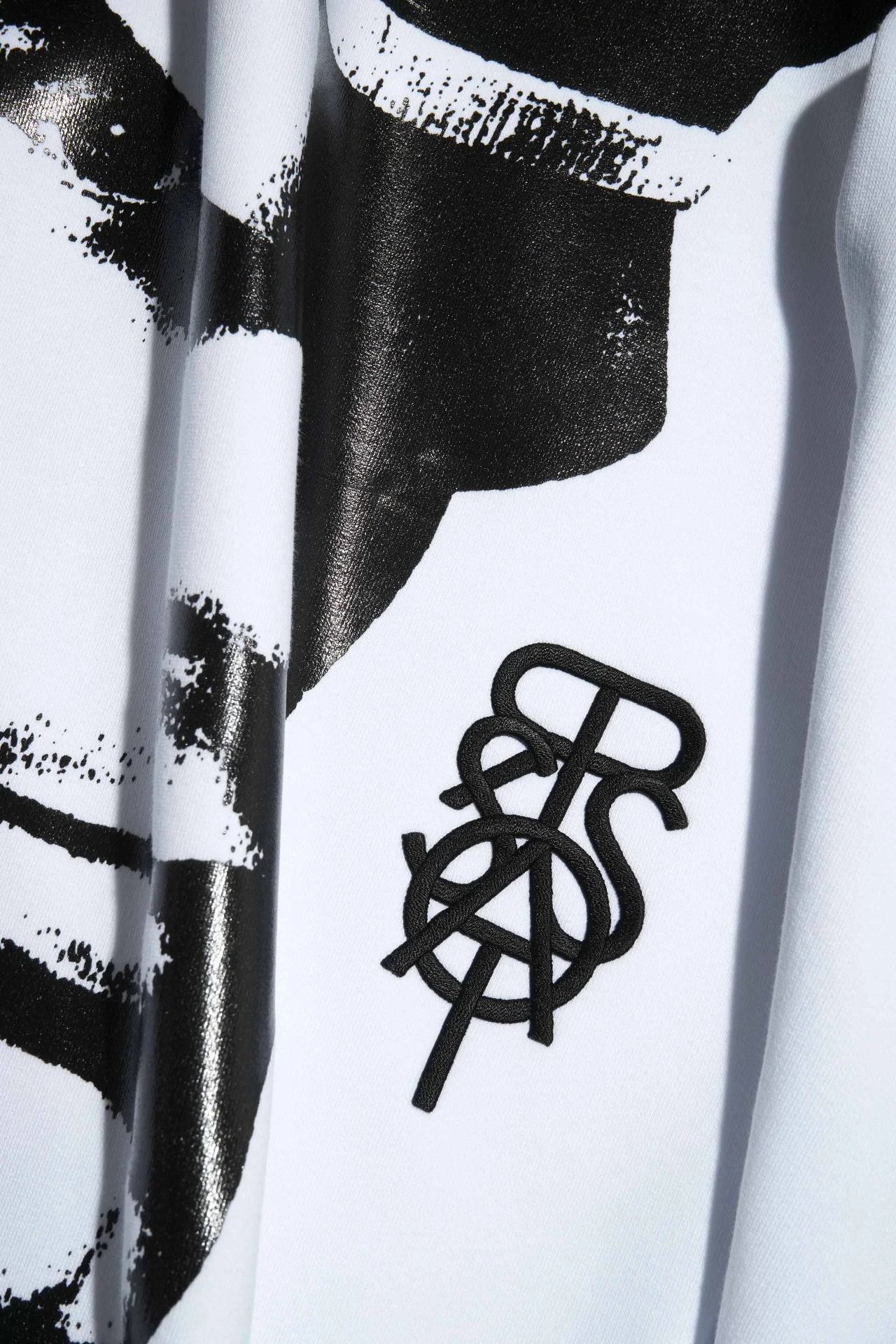 TOM OF FINLAND x WE ARE SPASTOR BIKER HEAD SWEATSHIRT - WHITE - Image 15
