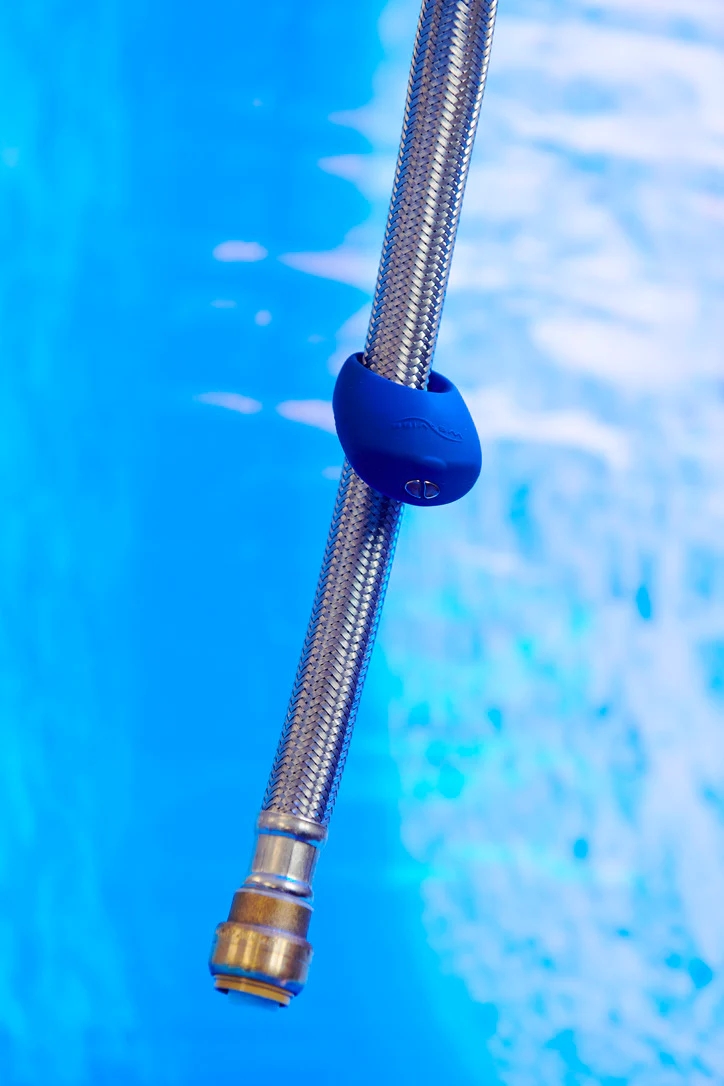 We-Vibe Pivot Vibrating Cock Ring Midnight Blue - Image 2