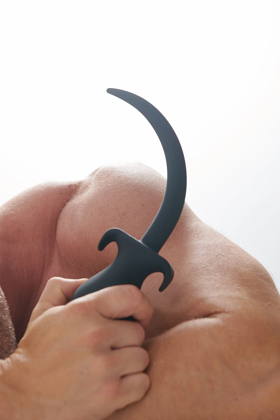 Woof XL Silicone Puppy Tail butt plug - Image 5