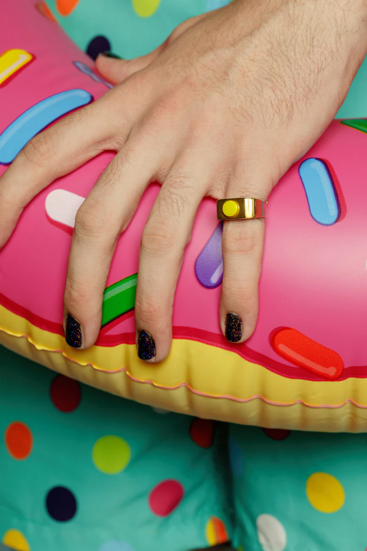 Yellow Circle Ring Gold by Jonathan Johnson - Image 5